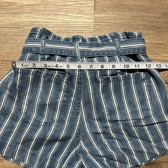 TRACTR Stripped Shorts - Picture 8 of 8
